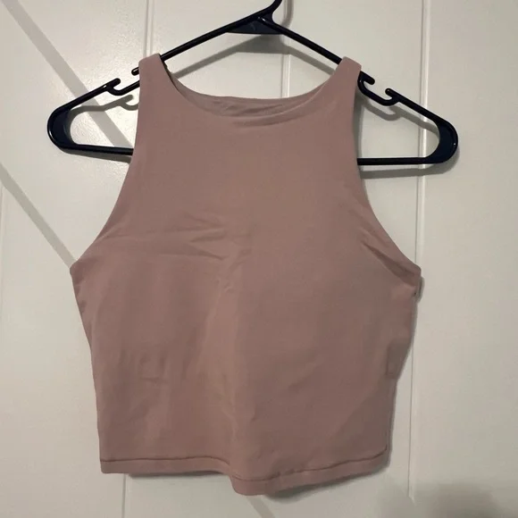 Matching Old Navy workout set size S. NWT green bike shorts, 2 longline bras - Picture 9 of 15